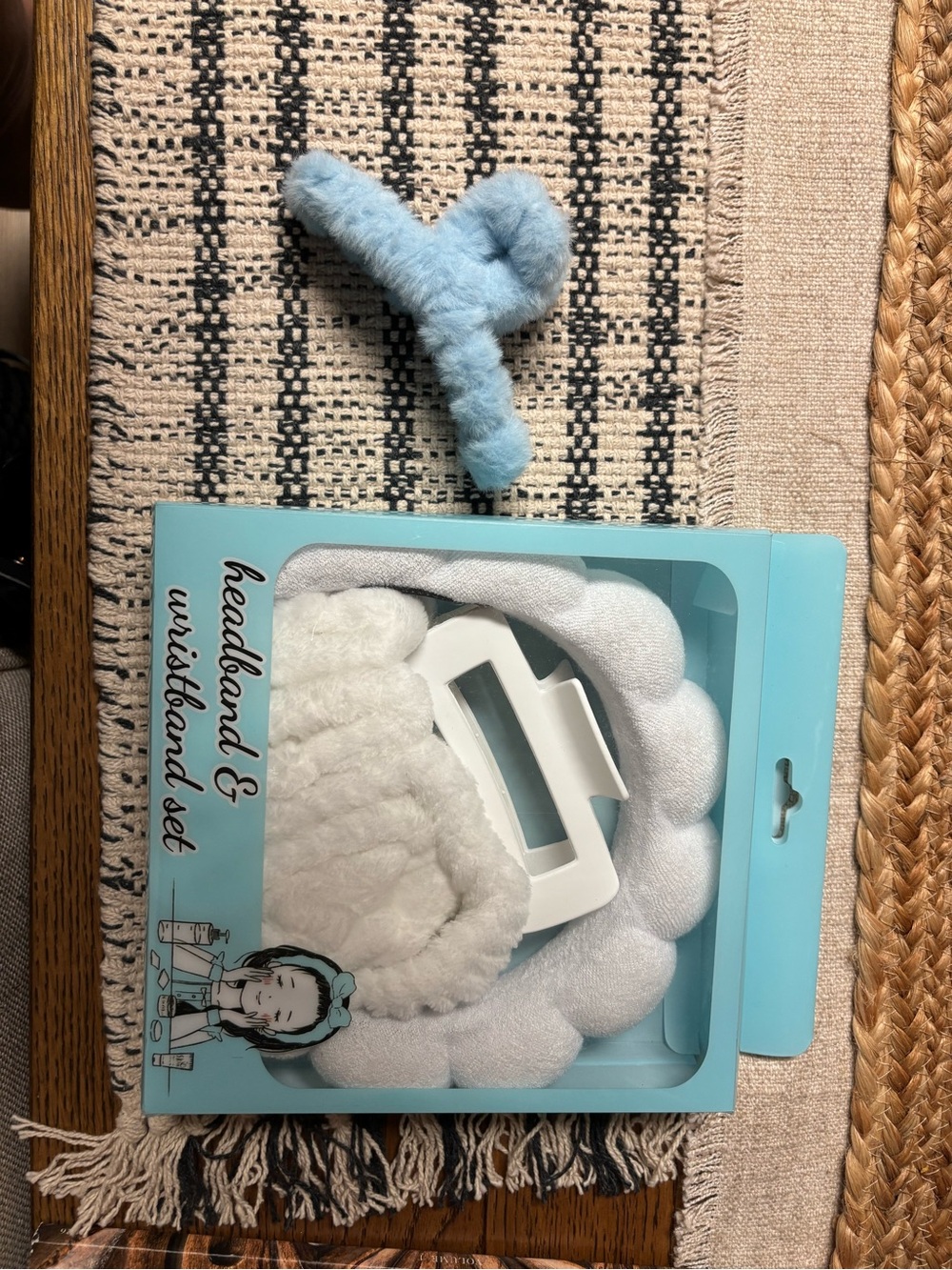 Headband & Wristband Set with Hair Clips and Cleansing Towel